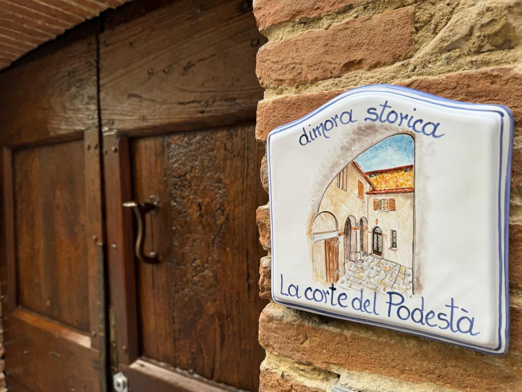 La Corte Del Podesta Sarteano Kültér fotó